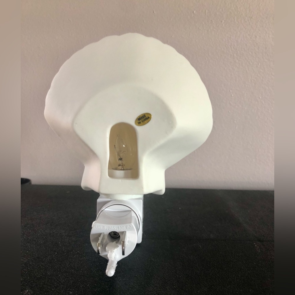 Sea Shell Night Light, New - Picture 8 of 17